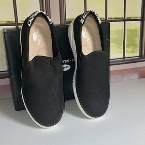 Everywhere Slip On Platform Sneaker